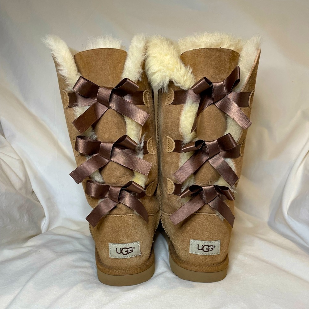 UGG BAILEY BOW TALL II BOOT